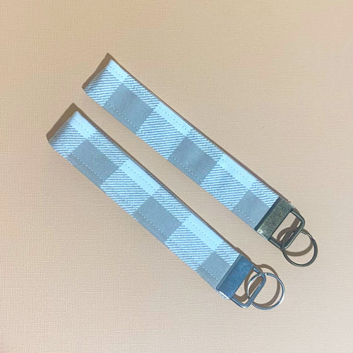 Tan Gingham Key Cozy