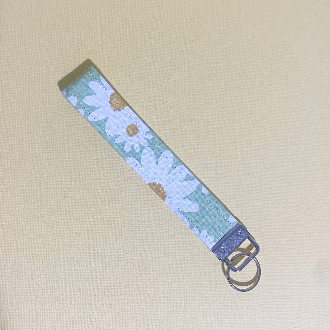Green Floral Key Cozy